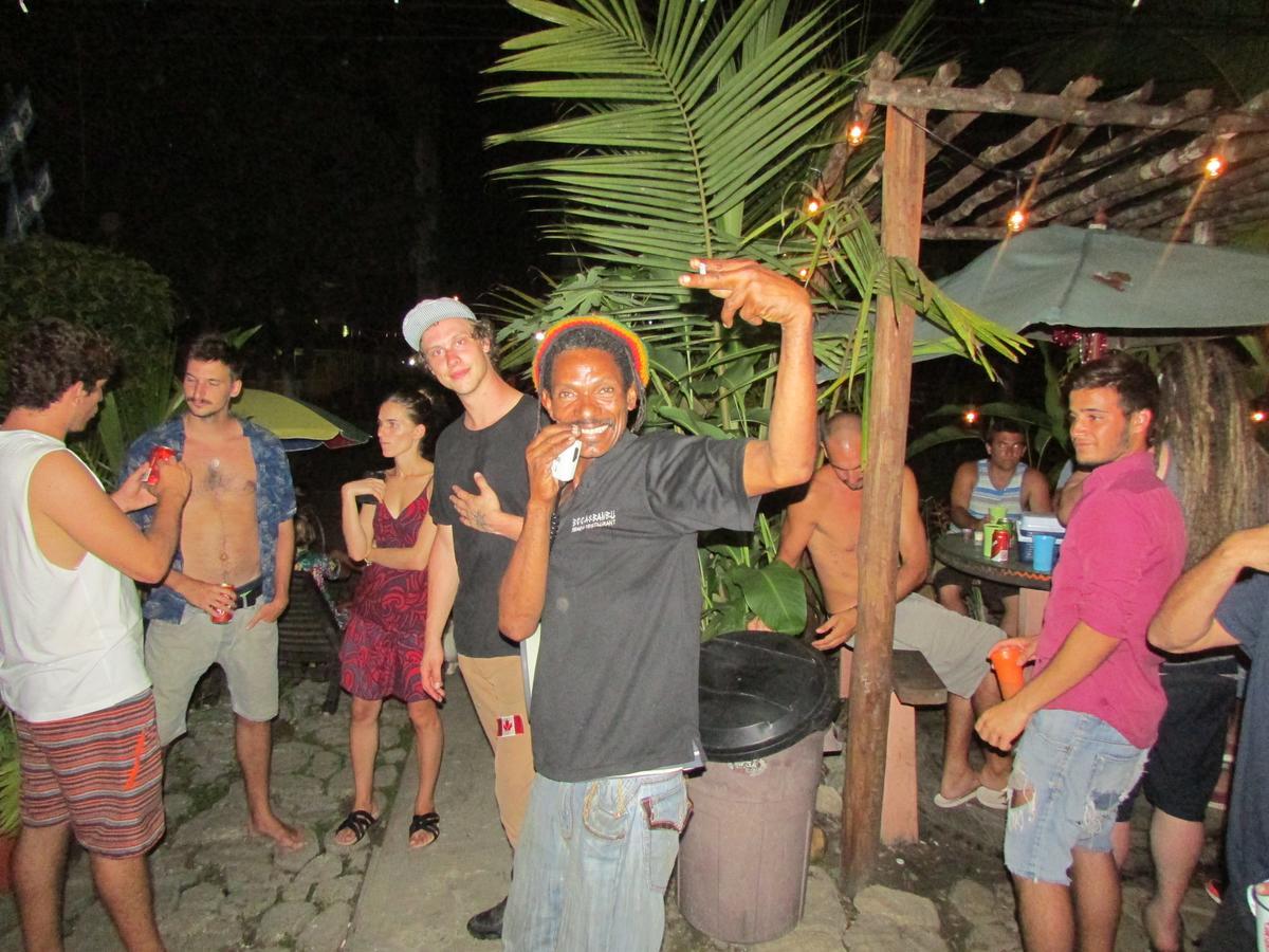 Coconut Hostel Bocas Town Extérieur photo